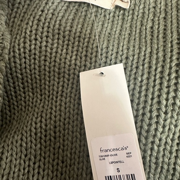 Francesca’s sage green knit soft slouchy pullover with side  intricate detail S - Picture 3 of 5